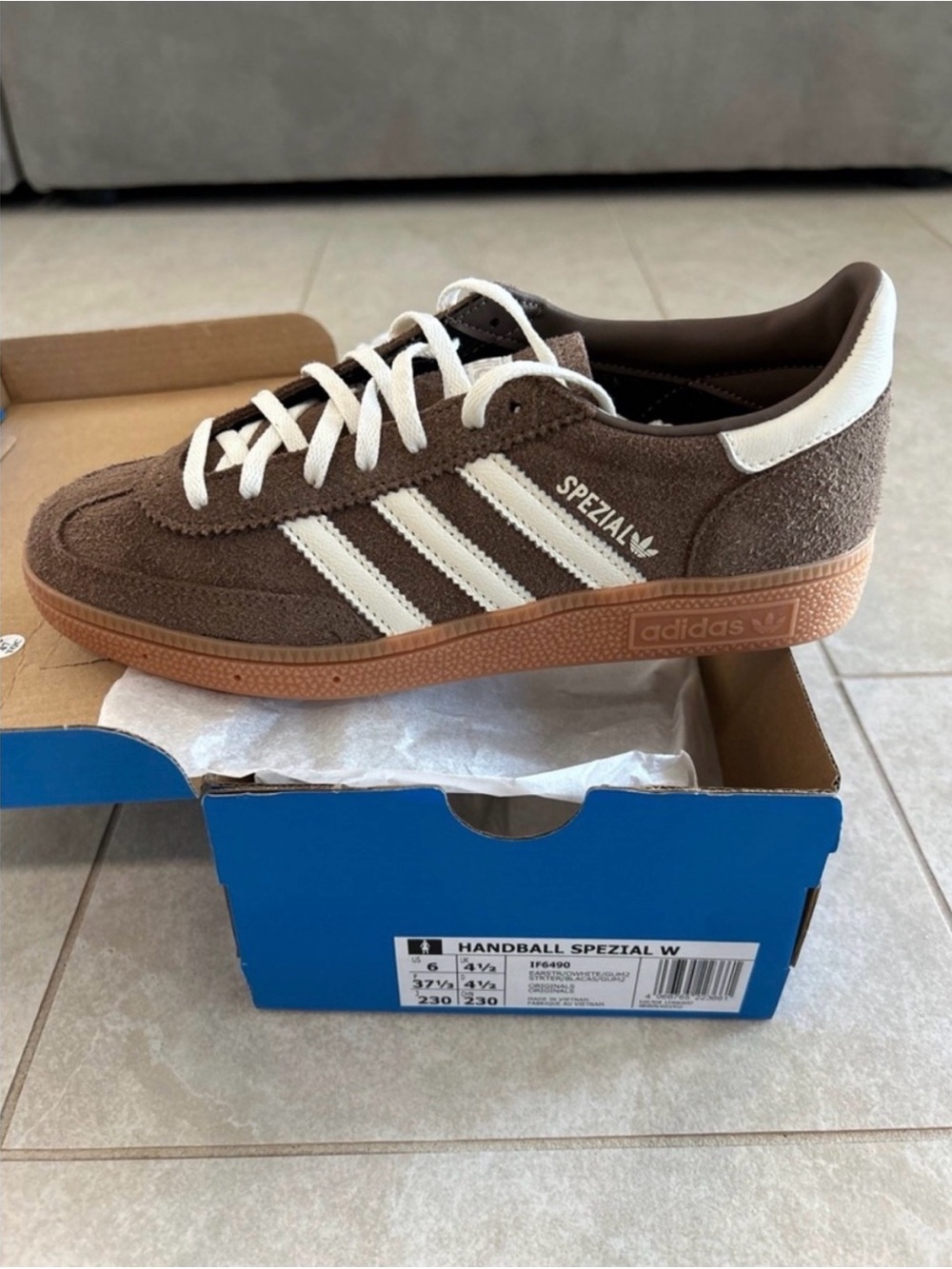 Adidas Handball Spezial Women’s Size 6 (NWT) Earth Strata / Off White / Gum
